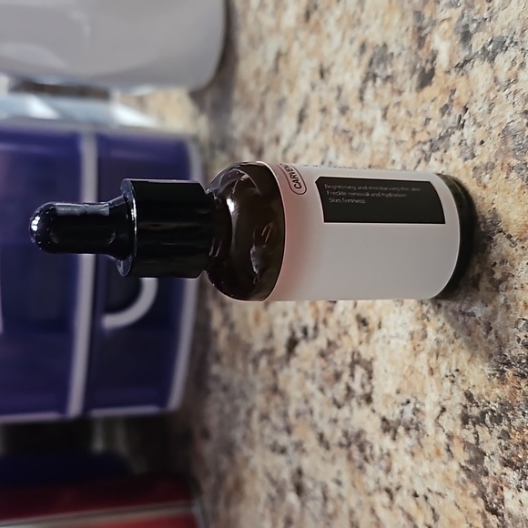 Vitamin C Facial Serum - Picture 3 of 5